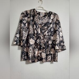 Woman Blouse Black With Flowers Size  14W By R & M Richards